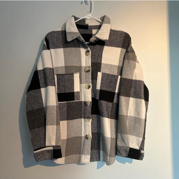 Plaid Shacket, Black/White/Gray, Women’s Medium – Oversized Fit - Picture 1 of 6